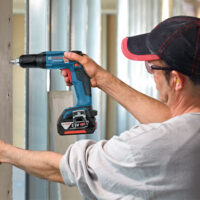 bosch_aku_odvrtac_06019C8003_b